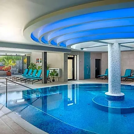 Sungarden Wellness Отель 4*