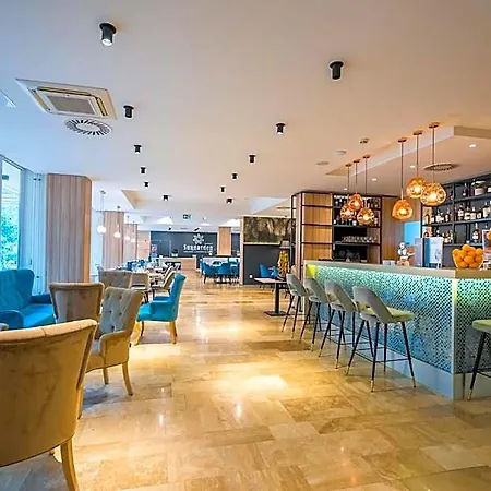 Отель Sungarden Wellness 4*