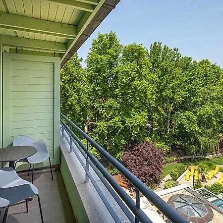 Sungarden Wellness Отель Шиофок