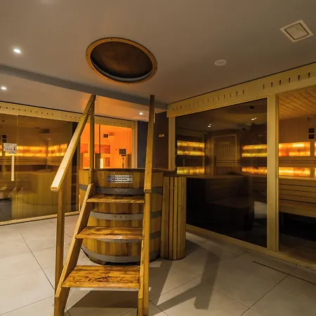 Sungarden Wellness Отель
