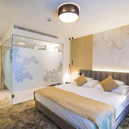 Отель Sungarden Wellness