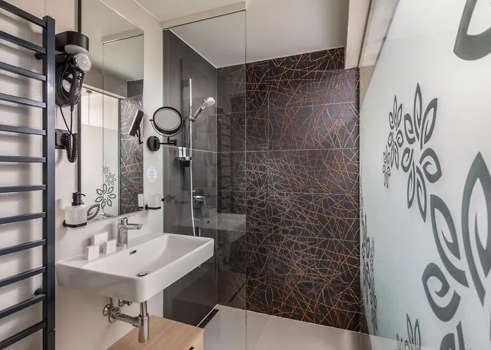 Sungarden Wellness ホテル 4*